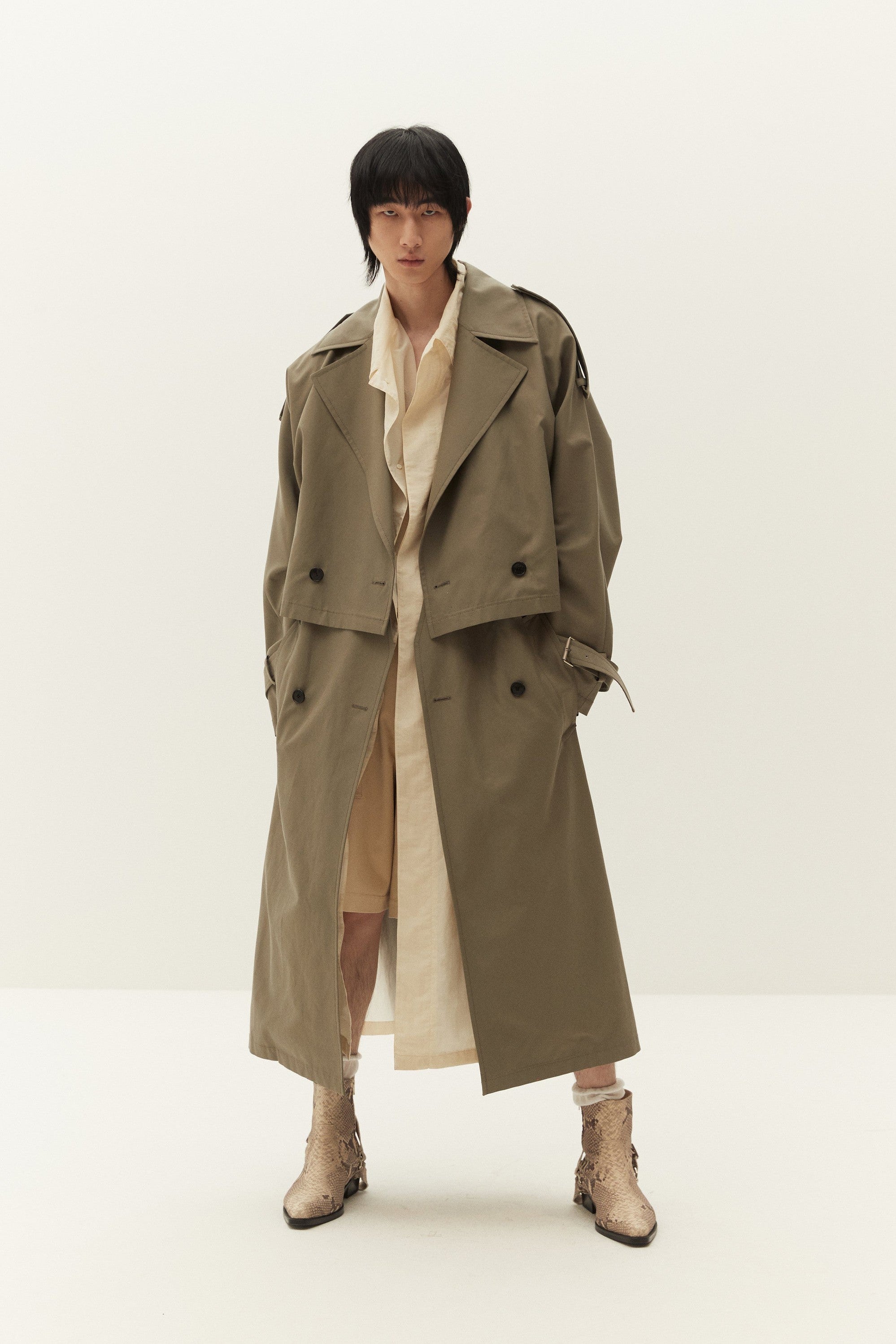 Iroquois / 781100：LAYERED TRENCH / 見詰める BRACK