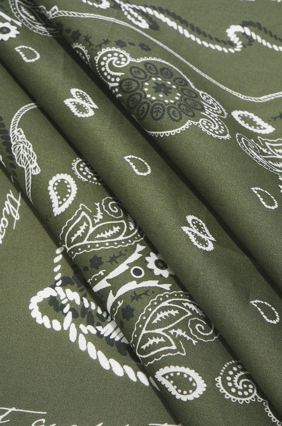 Versatile Paisley Elegance Scarf