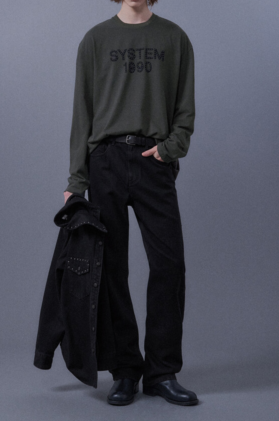 Studs Logo Long Sleeved T-Shirt