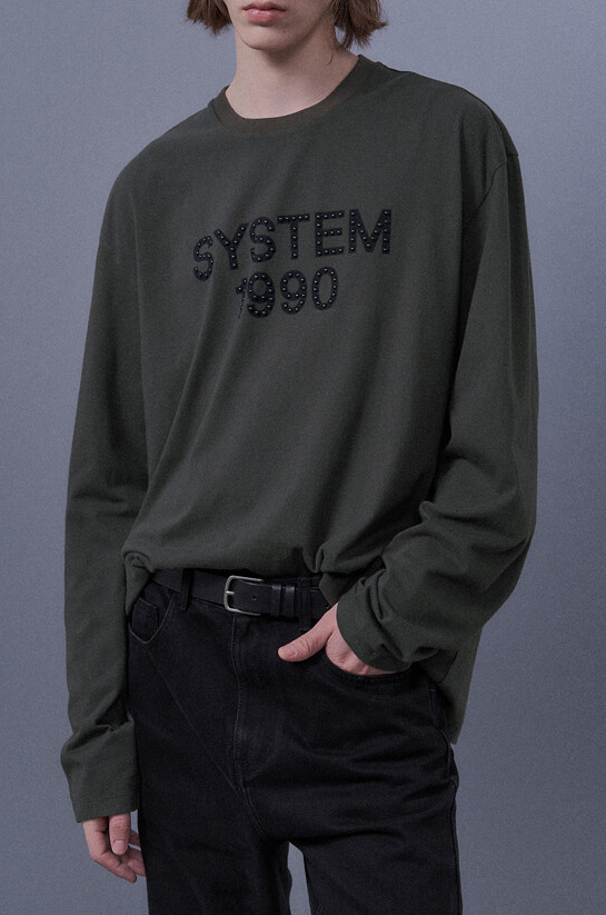 Studs Logo Long Sleeved T-Shirt
