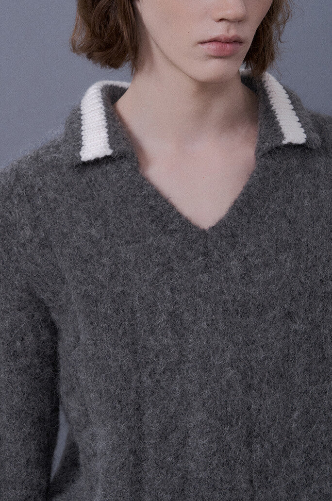 Color Knitted V Neck Top