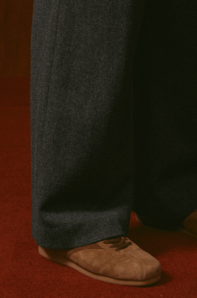 Wool Two-Tuck Wide Pants