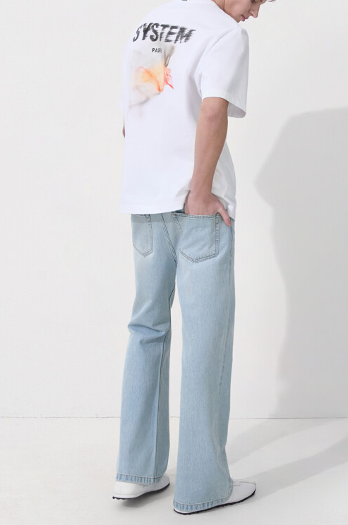 T-Shirt With “Flying Fabric” Logo