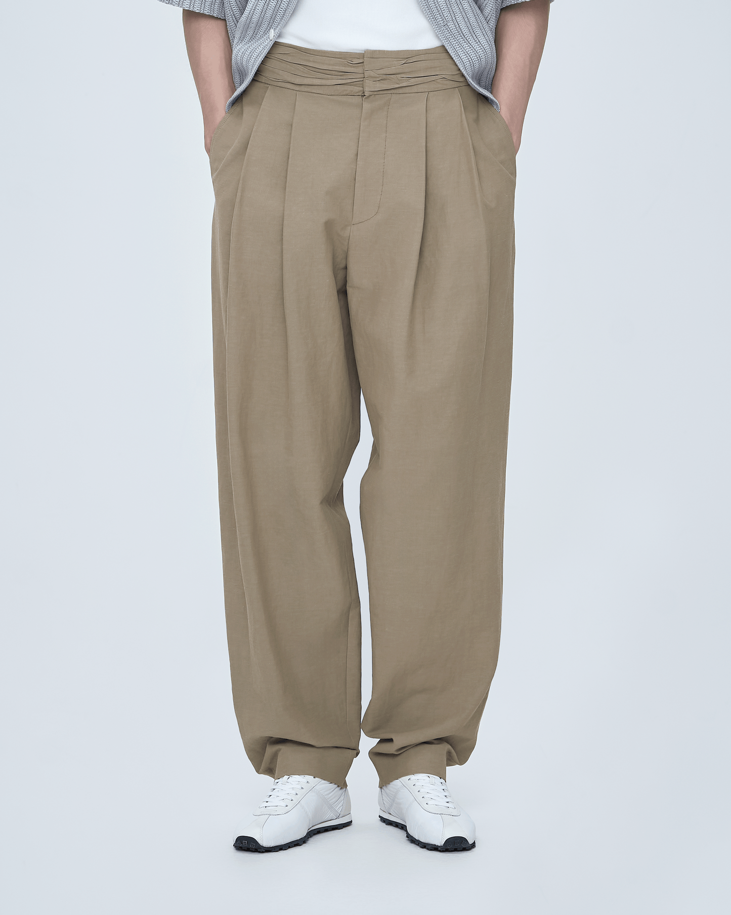 Ruched Waist Tuck Pants