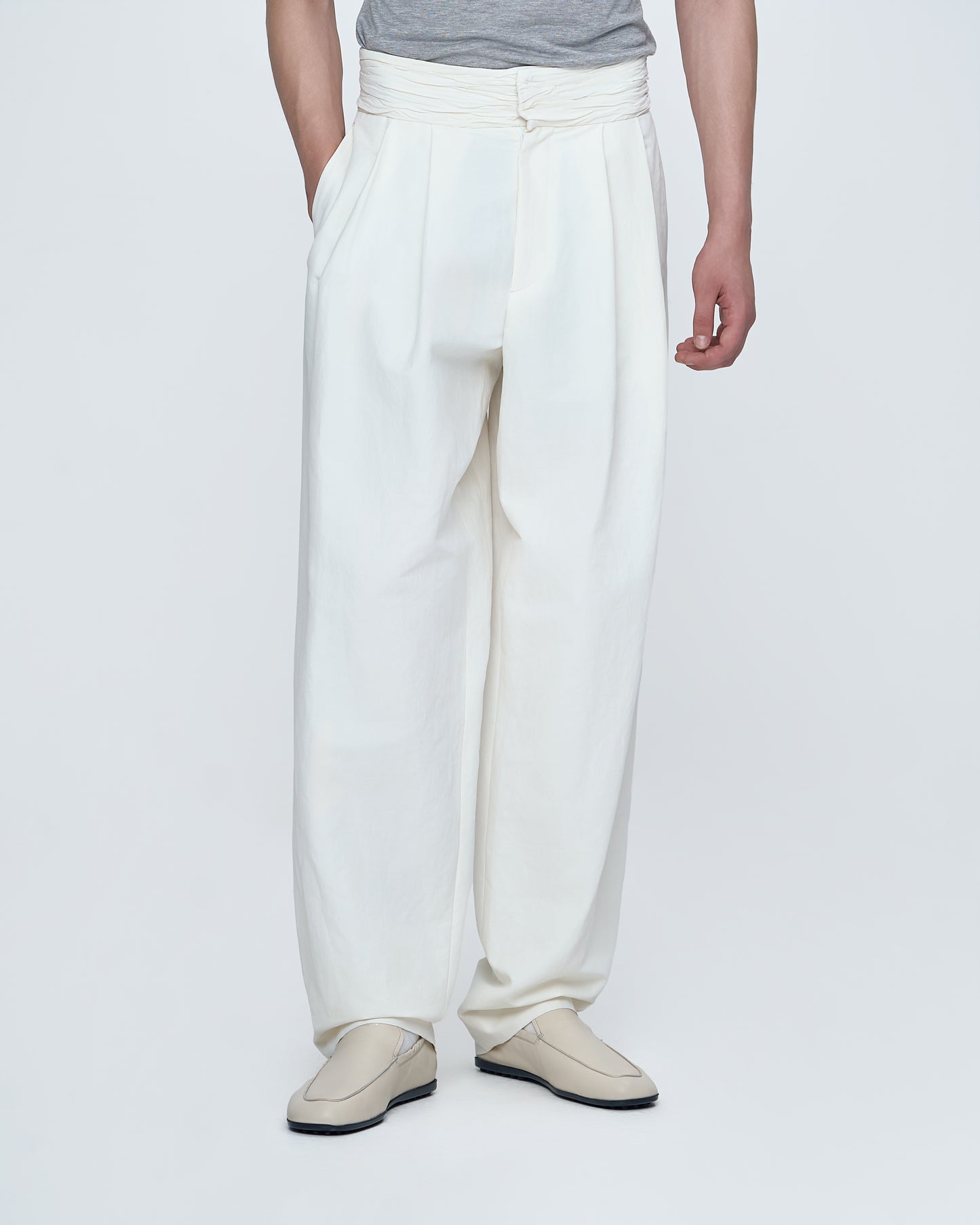 Ruched Waist Tuck Pants