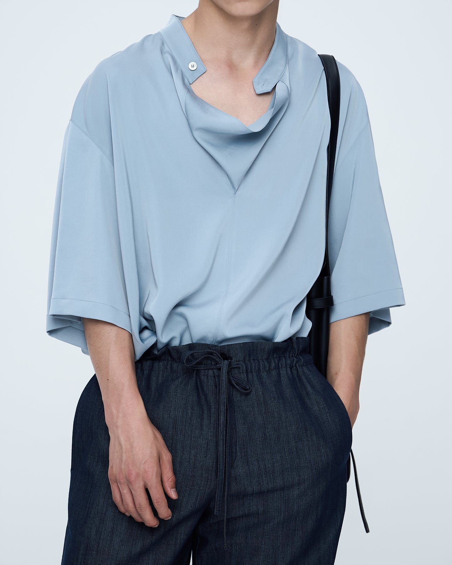 Wide-Collar Top