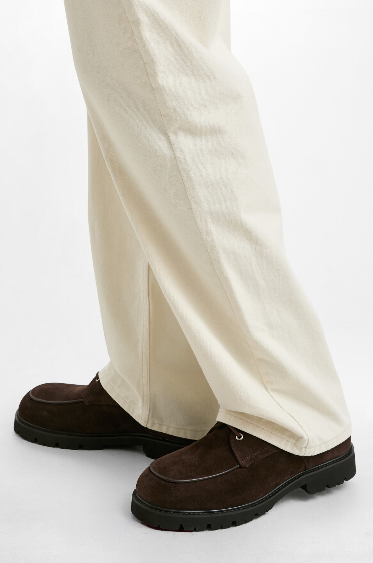 SUEDE U-TIP DERBY SHOES