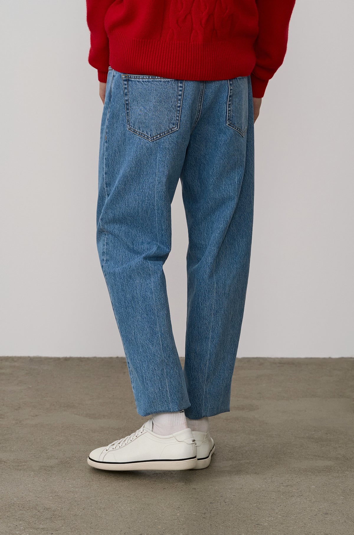 CARROT DENIM PANTS
