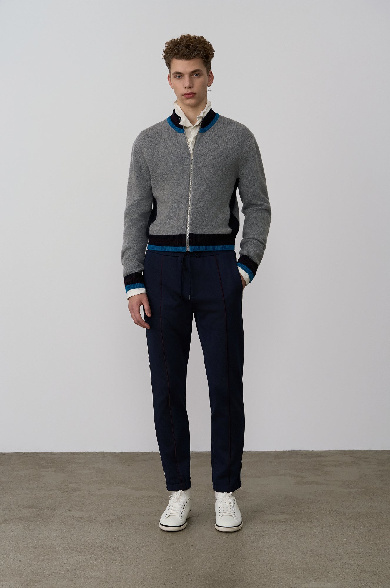 TRACK PANTS