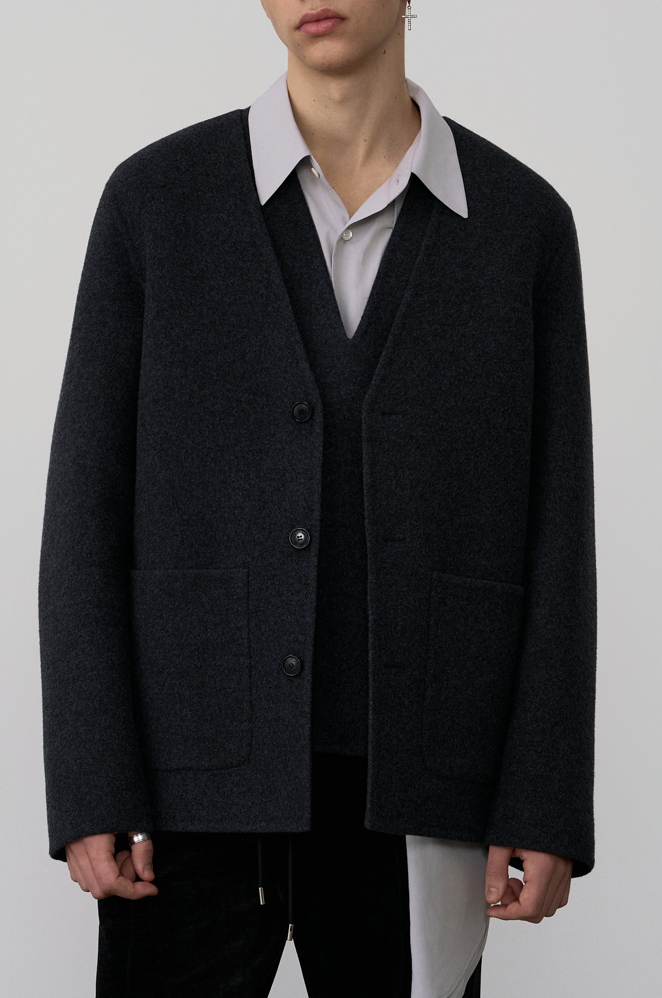 COLLARLESS JACKET