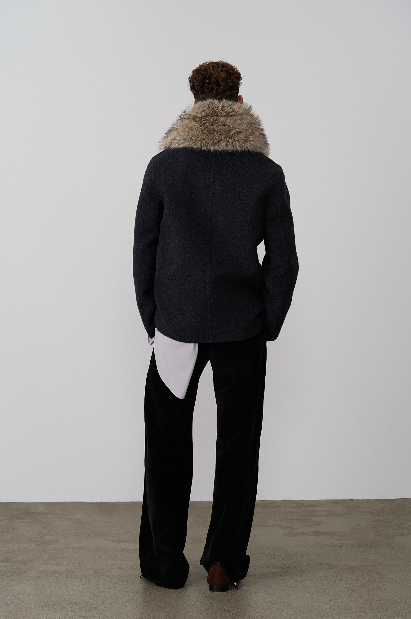 COLLARLESS JACKET