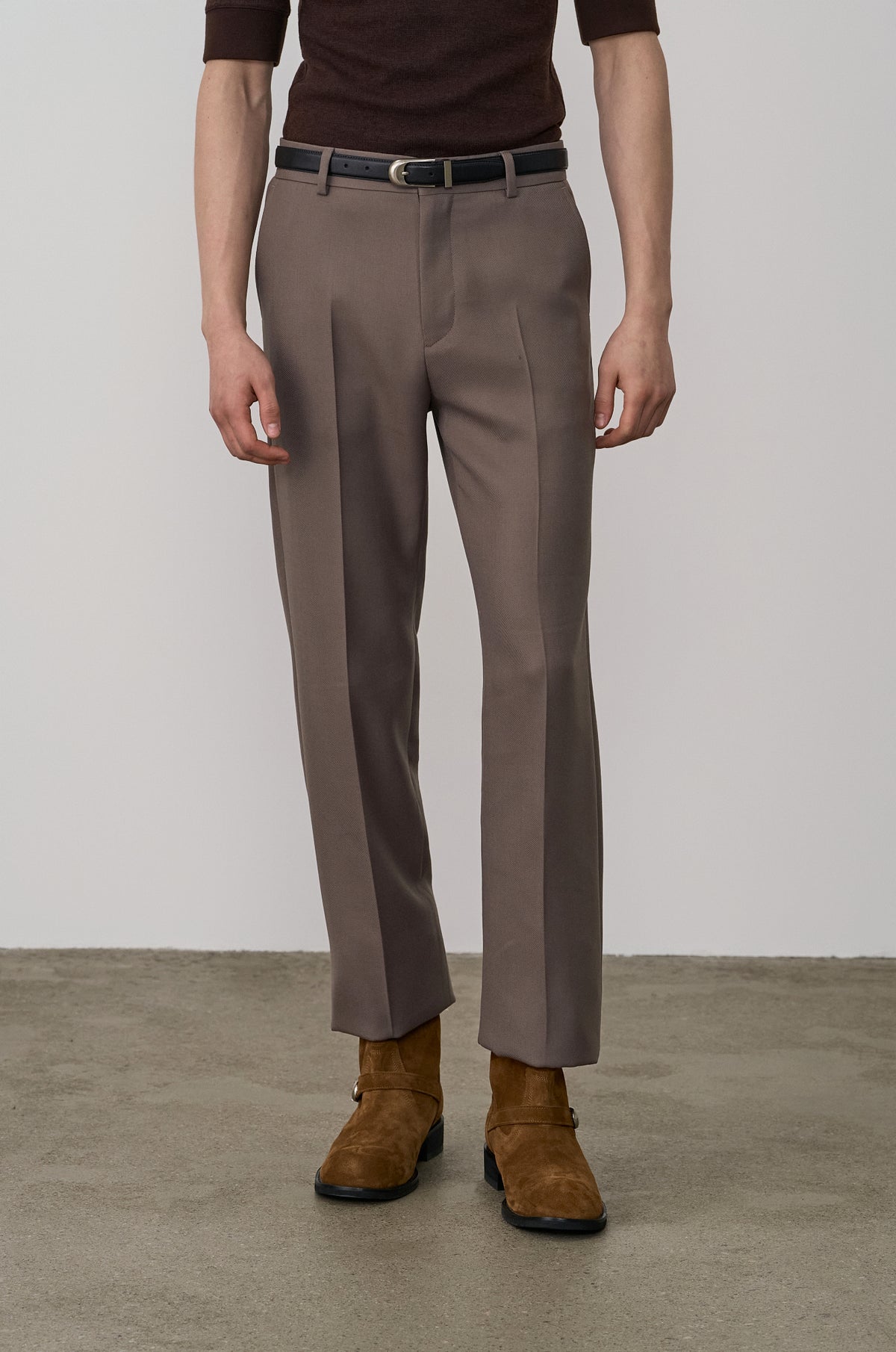 LOOSE STRAIGHT PANTS