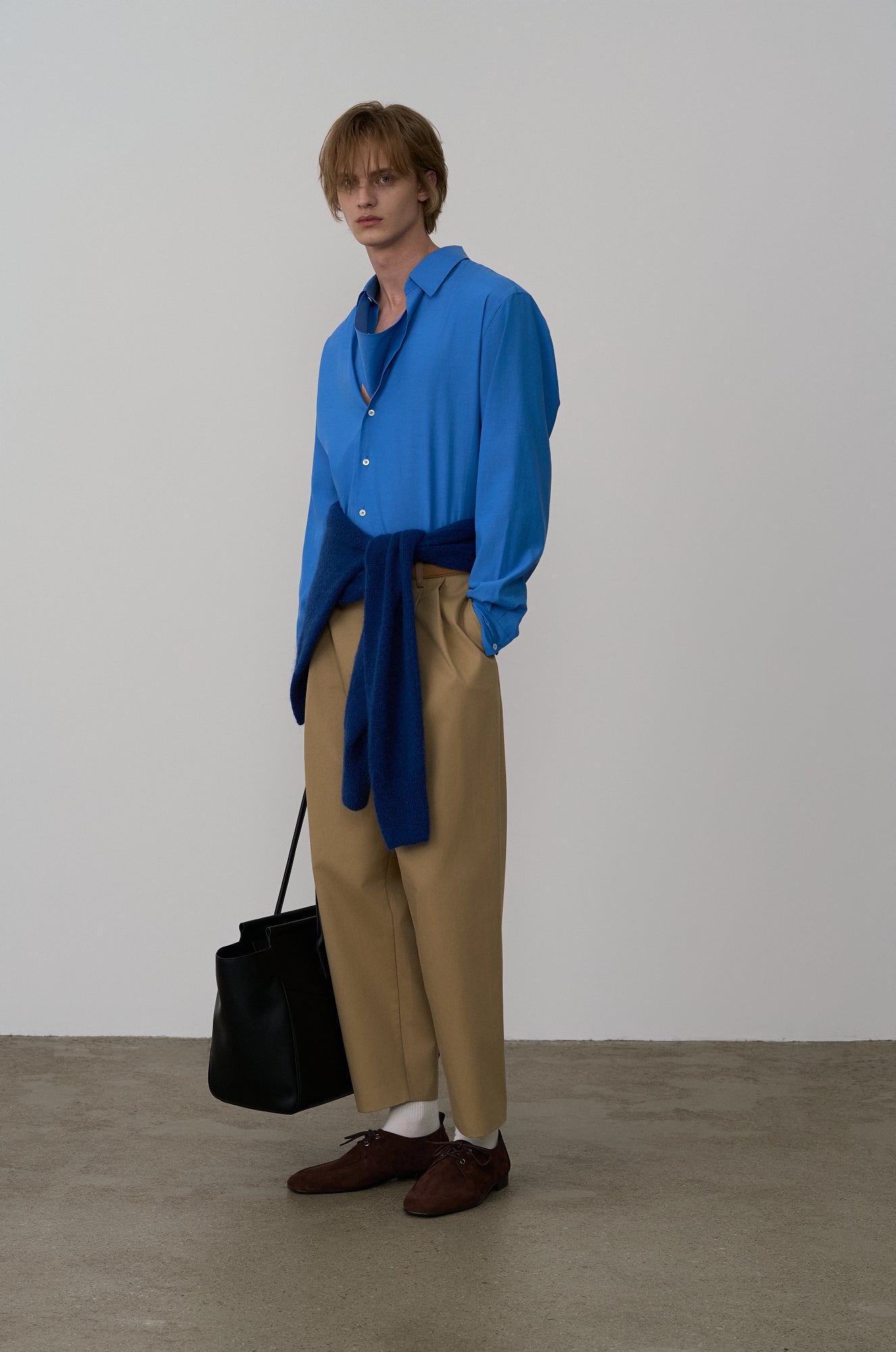 TRIANGULAR-PANEL SHIRT