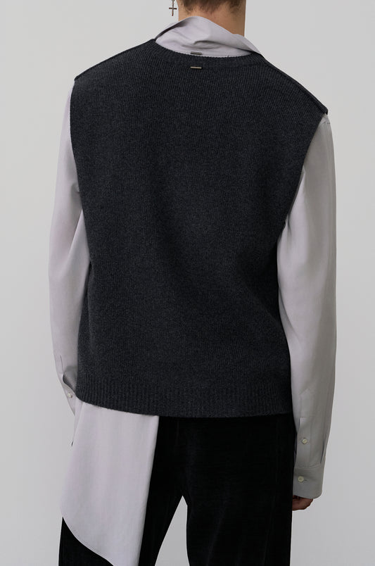 WOOL V-NECK VEST