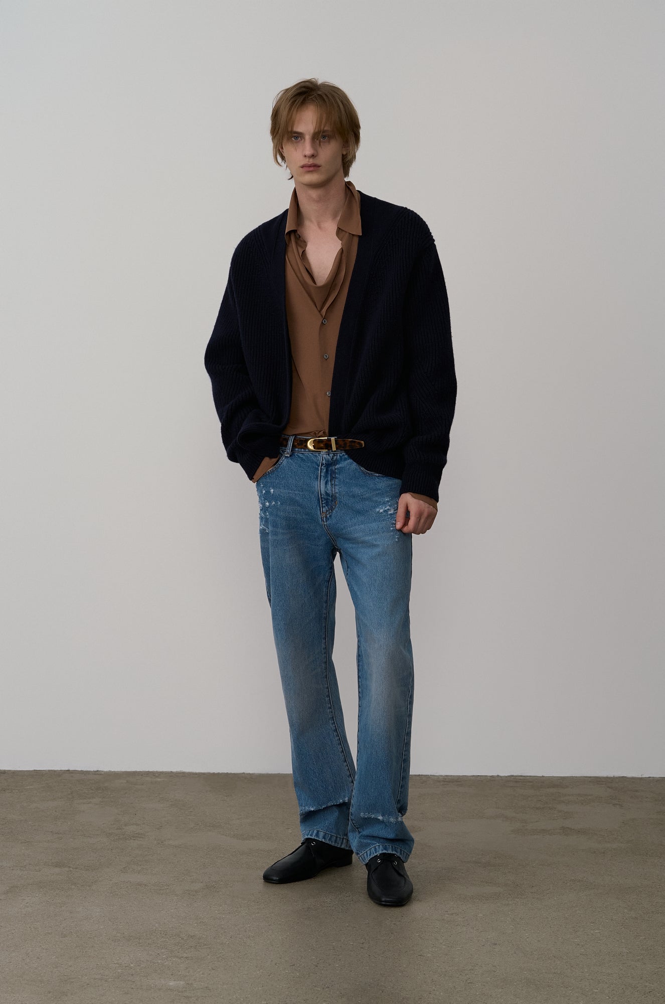 WOOL KNIT CARDIGAN