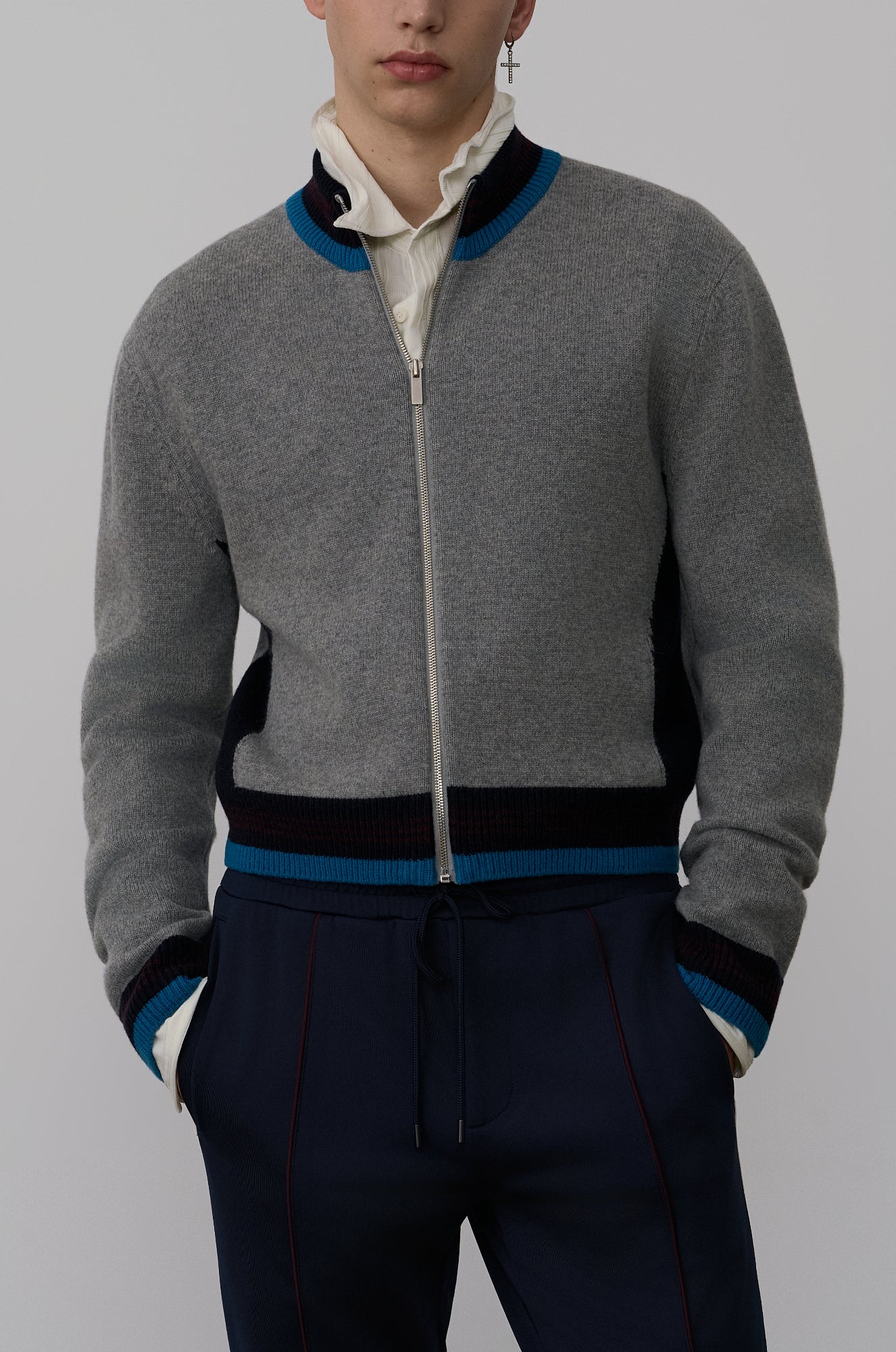 ROUND ZIP-UP KNIT CARDIGAN