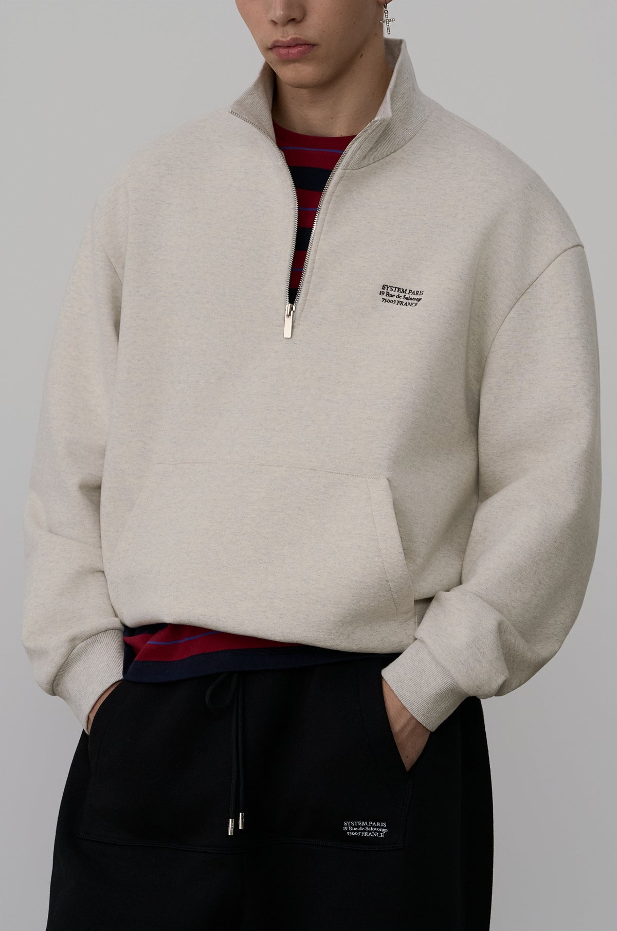 QUARTER ZIP SWEATSHIRT