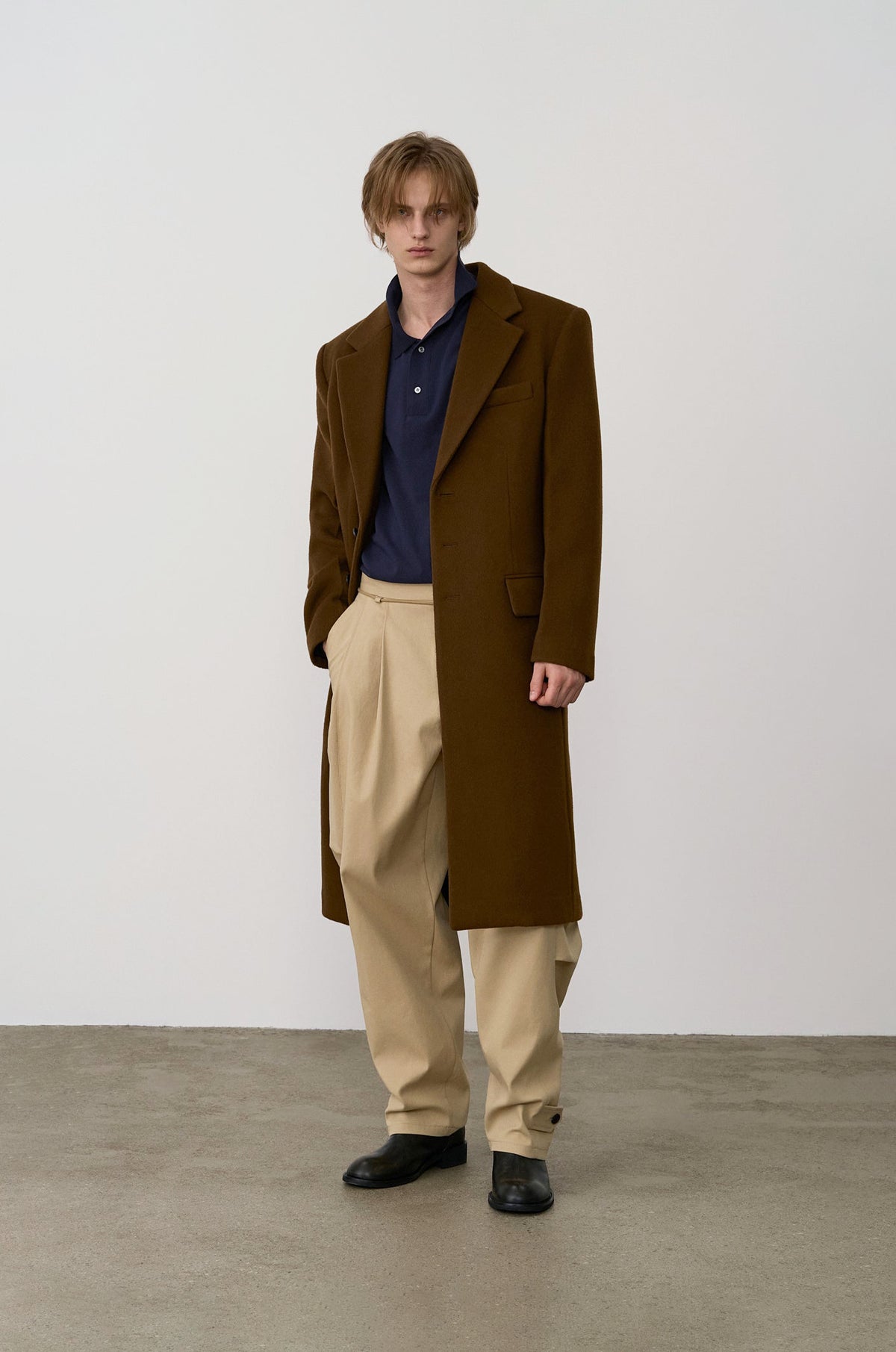SINGLE-BREASTED 3-BUTTON COAT