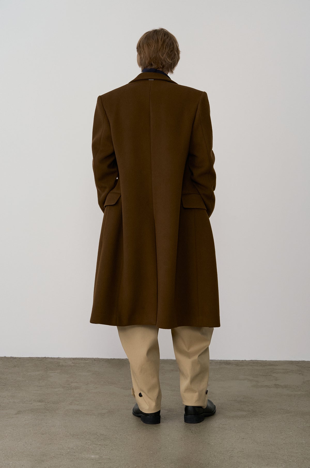 SINGLE-BREASTED 3-BUTTON COAT