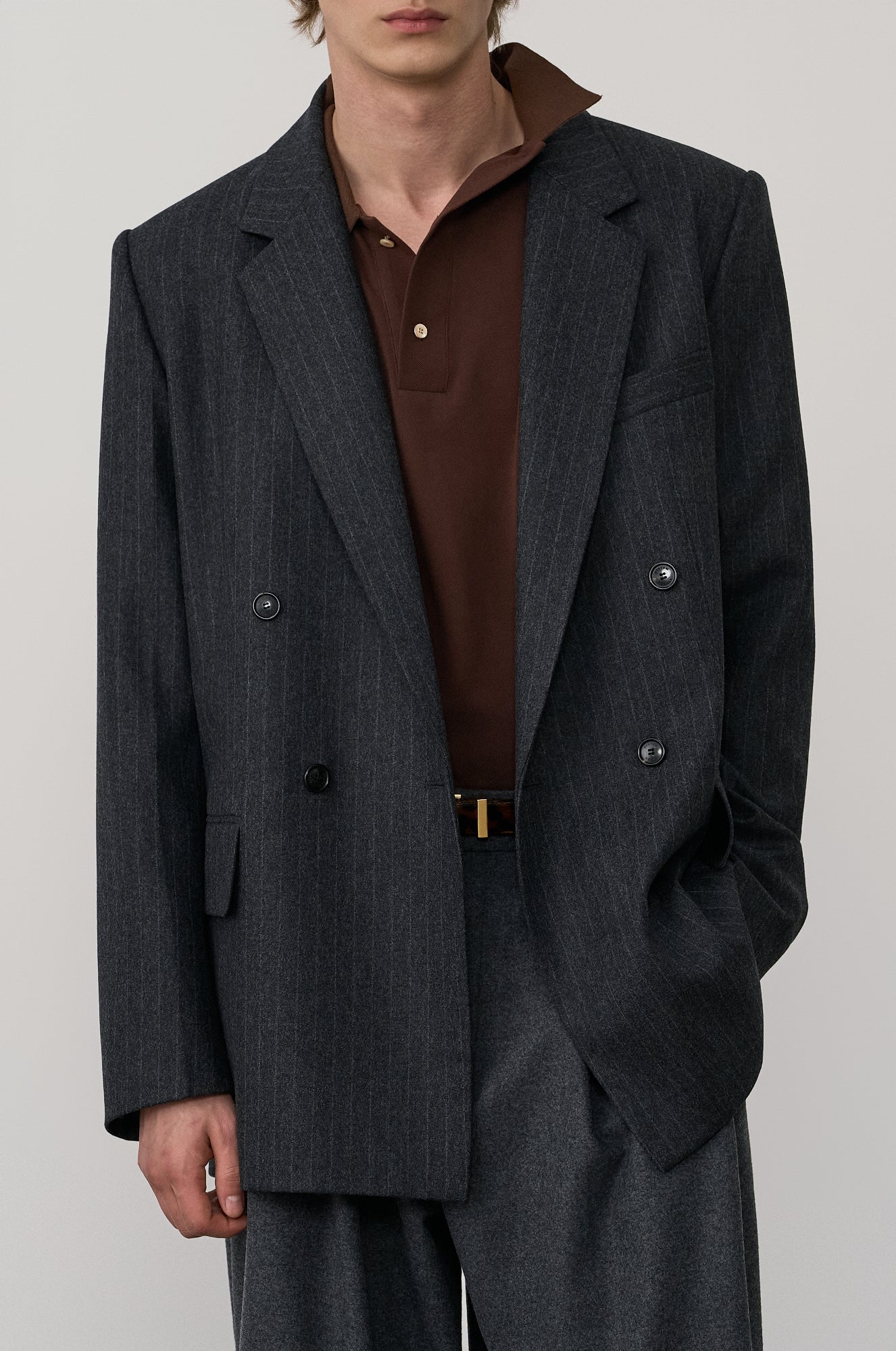 DOUBLE-BREASTED JACKET