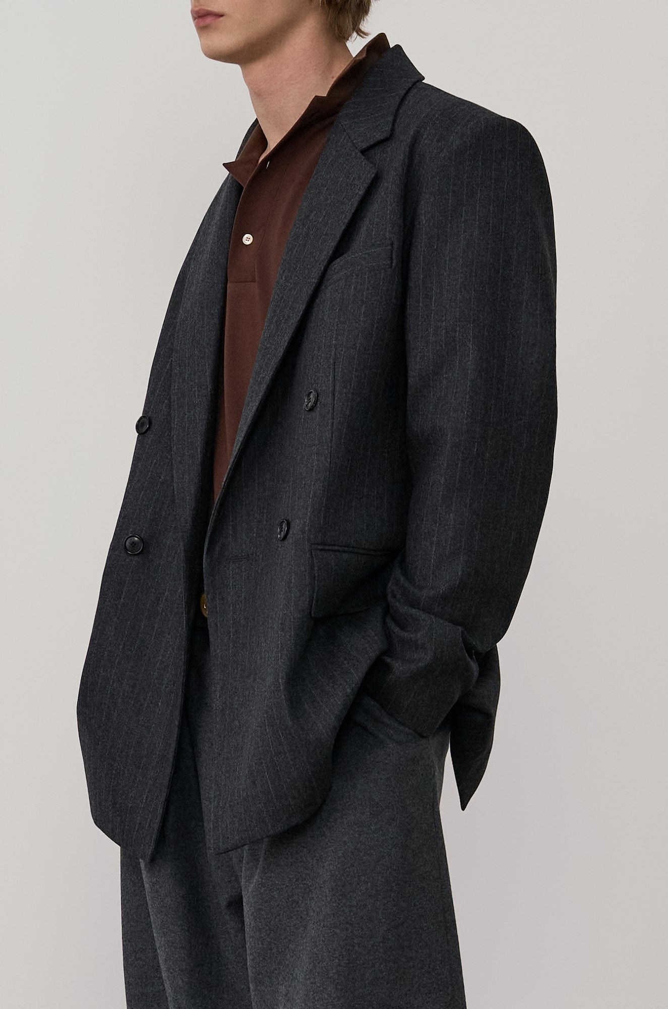 DOUBLE-BREASTED JACKET