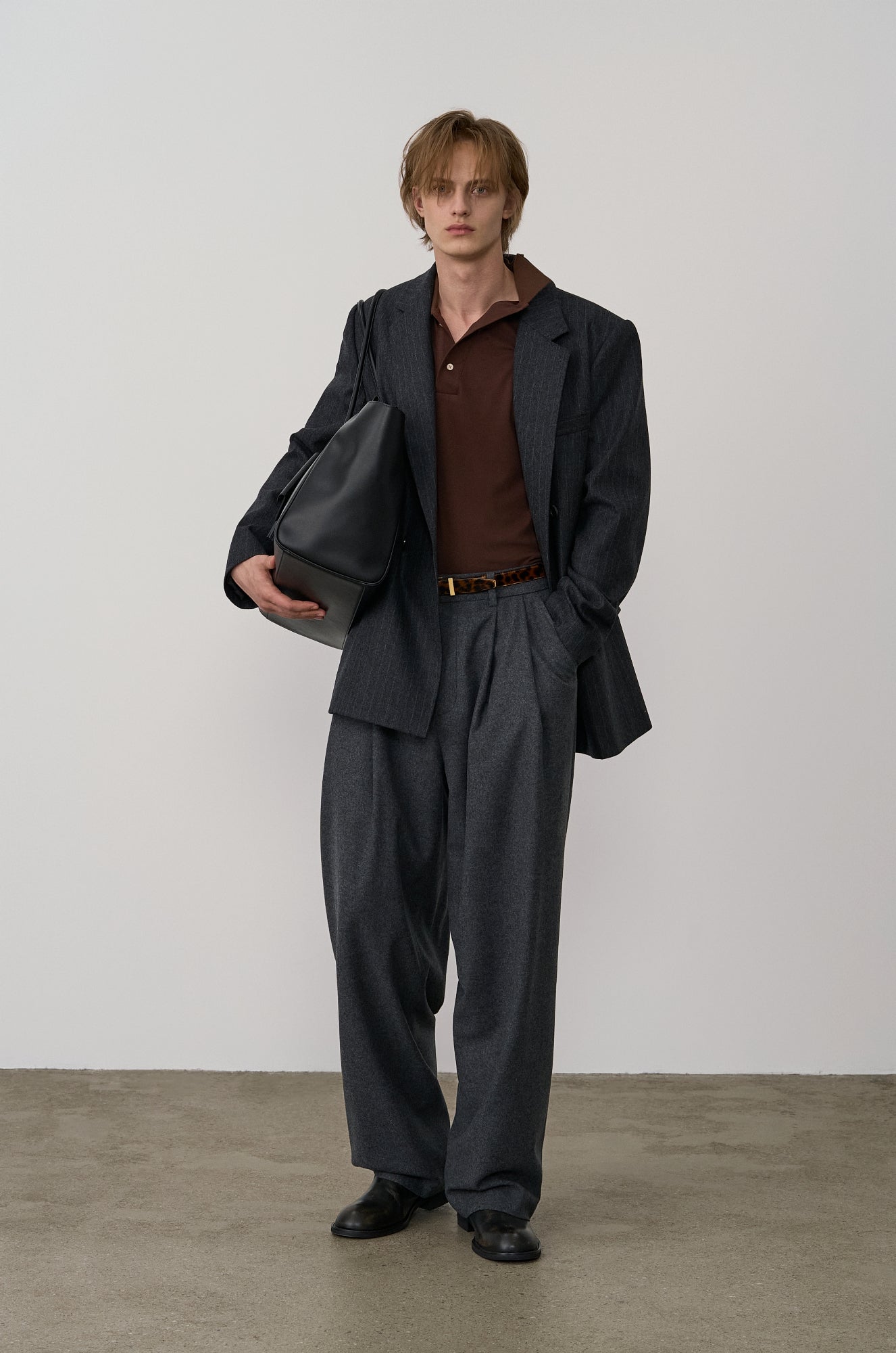 DOUBLE-BREASTED JACKET