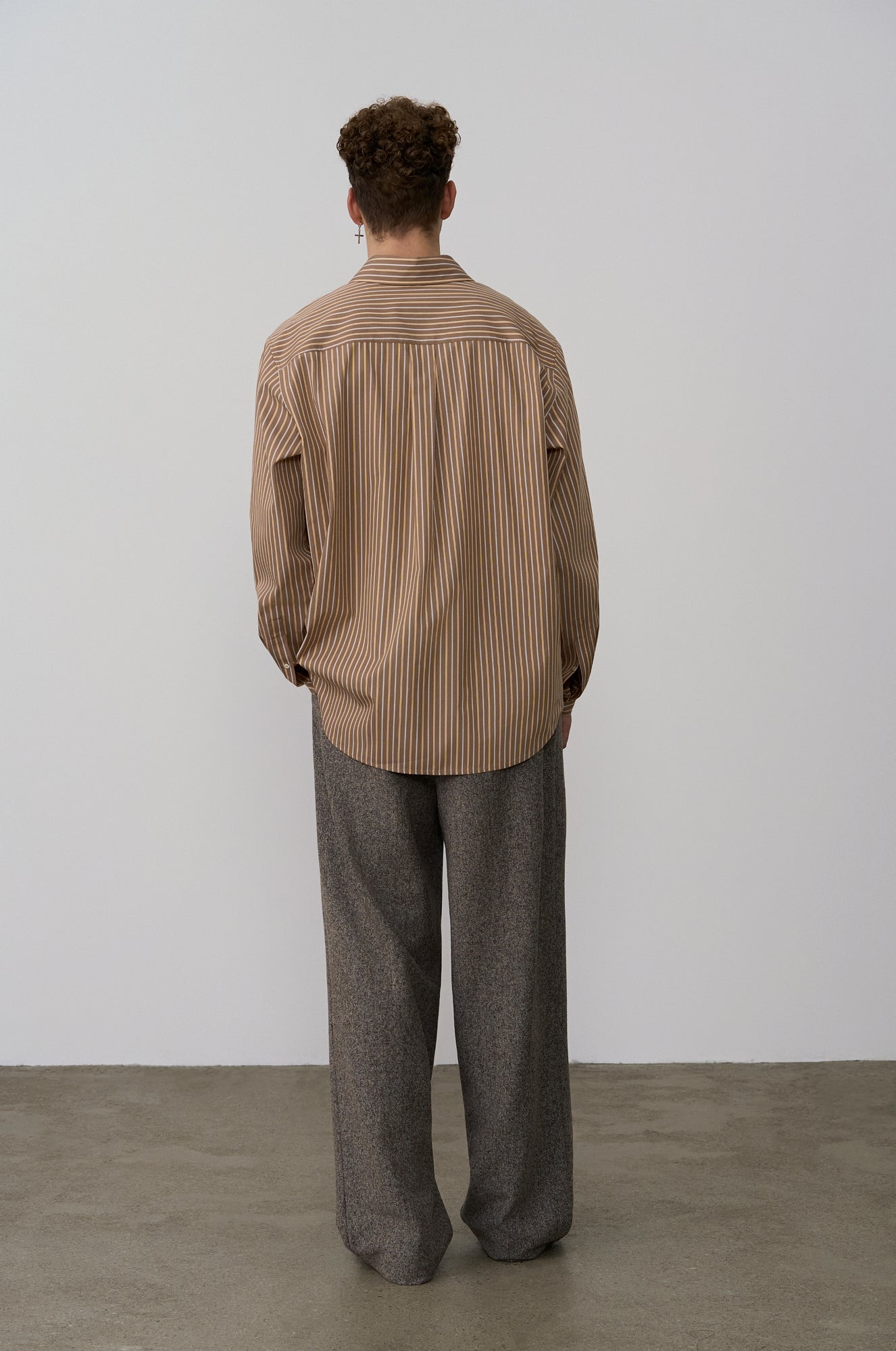 TEXTURED WOOL DOUBLE TUCKED WIDE PANTS