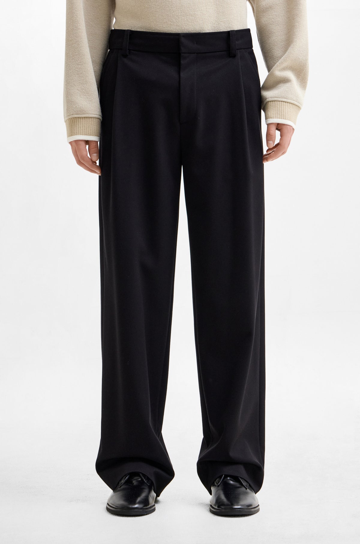 MODERN PLEATED WIDE PANTS