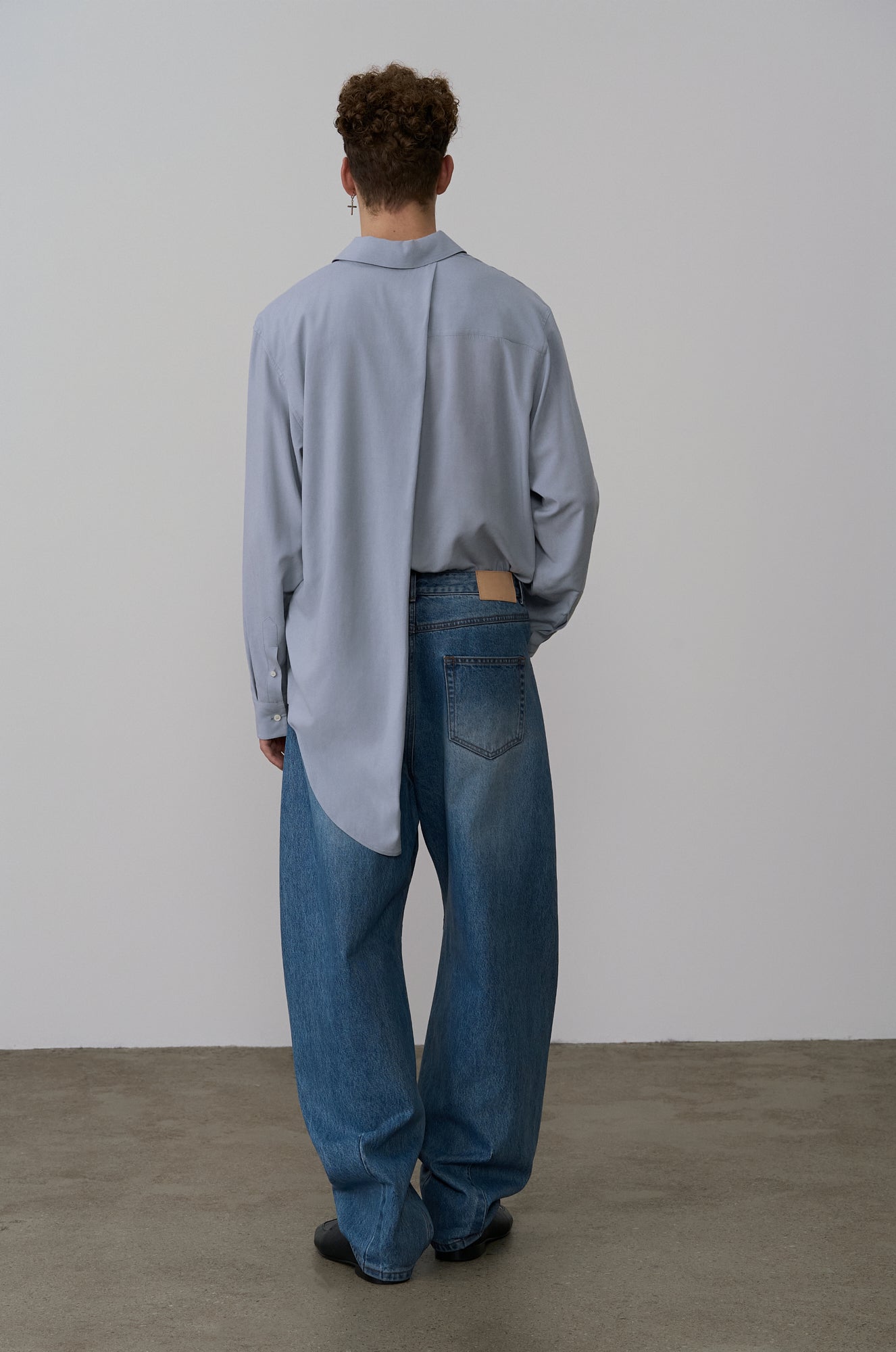 ASYMMETRIC SHIRT