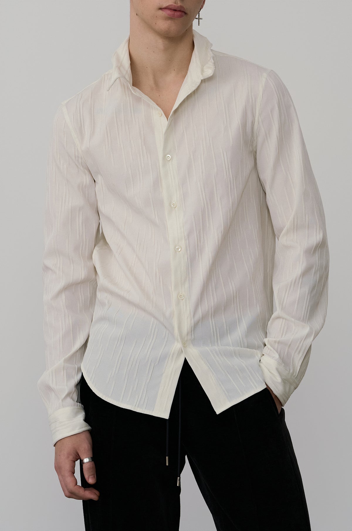 WIRE-COLLAR SHIRT