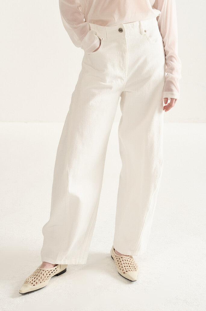 Curved Fit Denim Pants