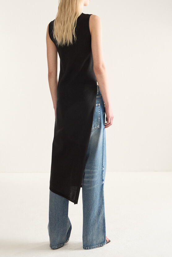 Deep Side Slit Sleeveless Knit Dress