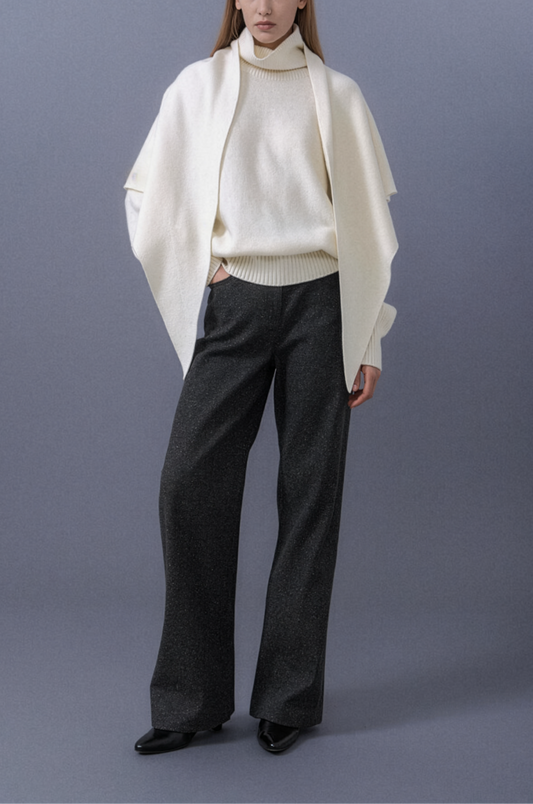 Whole-Garment Turtle Neck Knit Top With Scarf