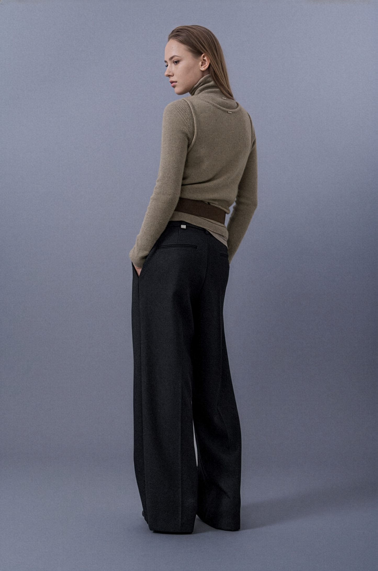 Whole-Garment Knit Top With Vest