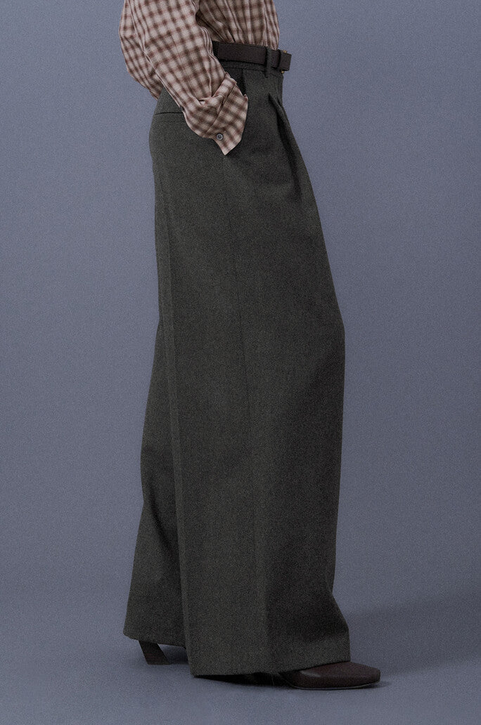 Classcic Wide Trousers
