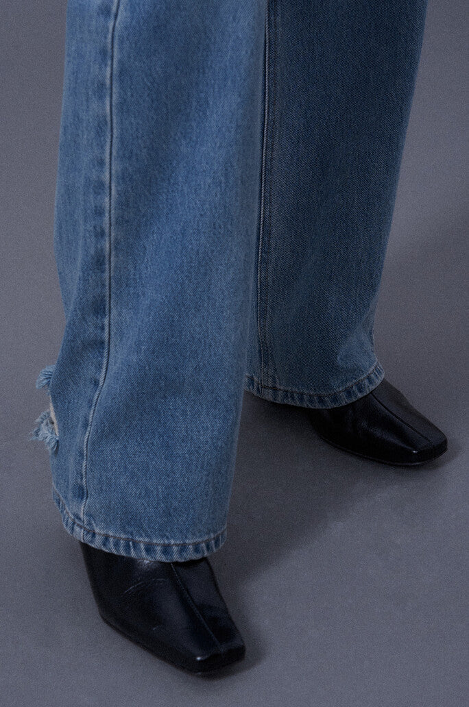 Twisted Hem Point Denim Pants