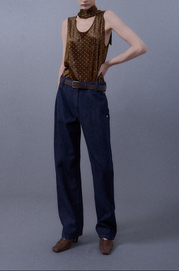 Curved Silhouett Denim Pants