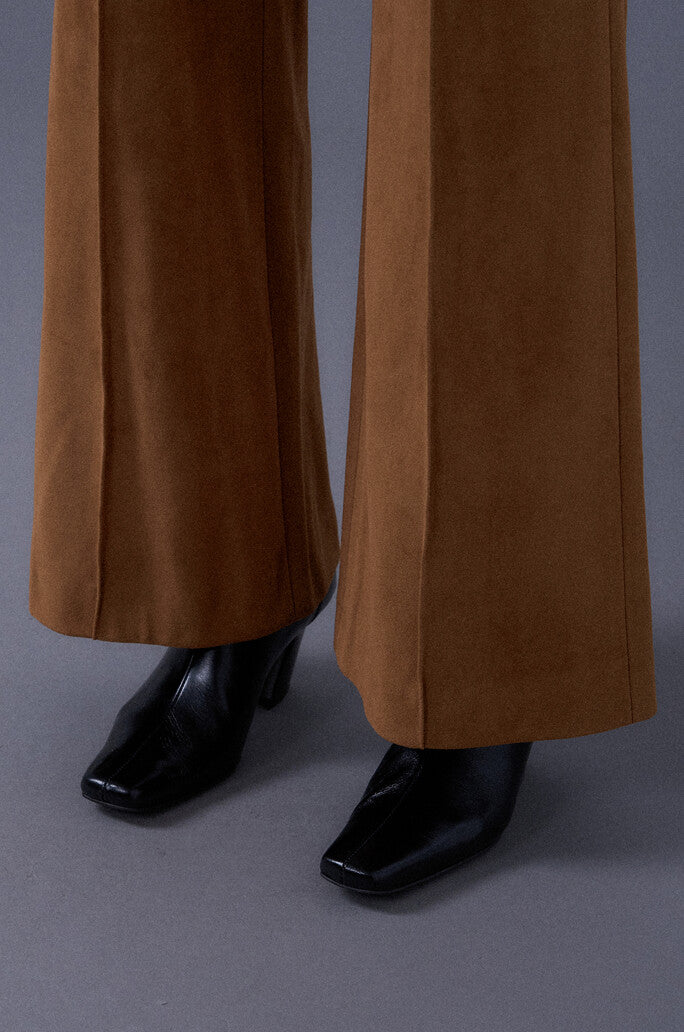 Flare Silhouette Trousers