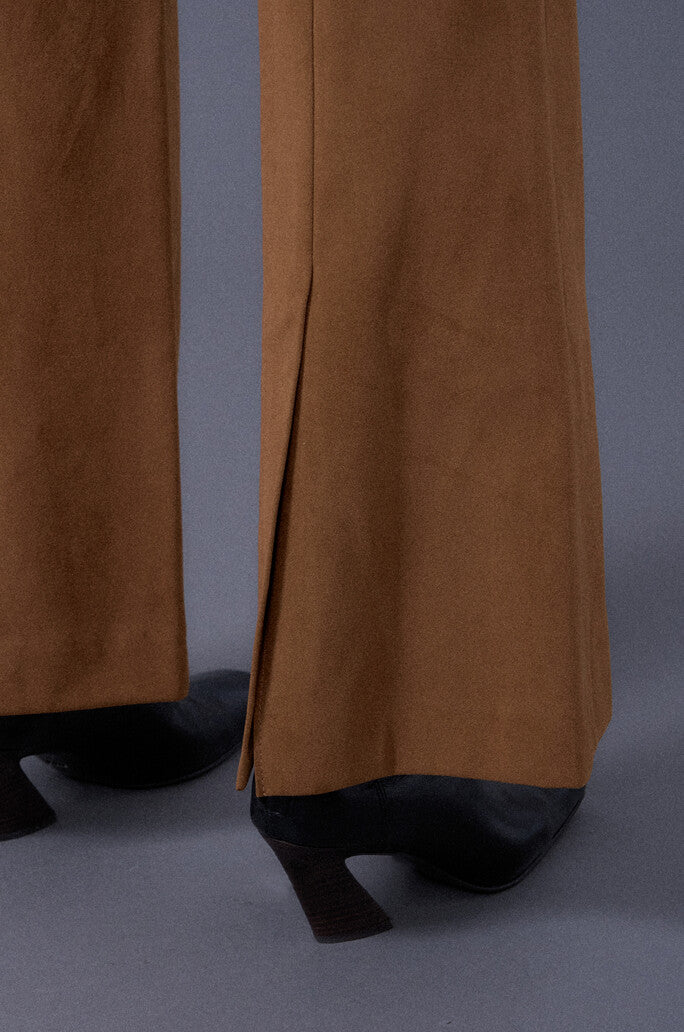 Flare Silhouette Trousers
