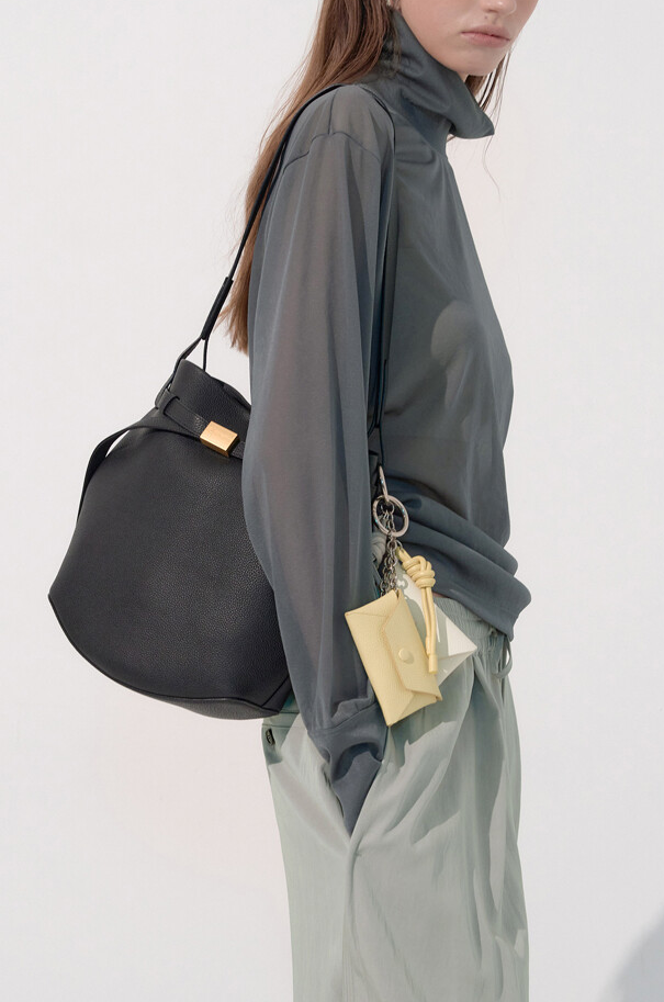 Curvea Belt Bag