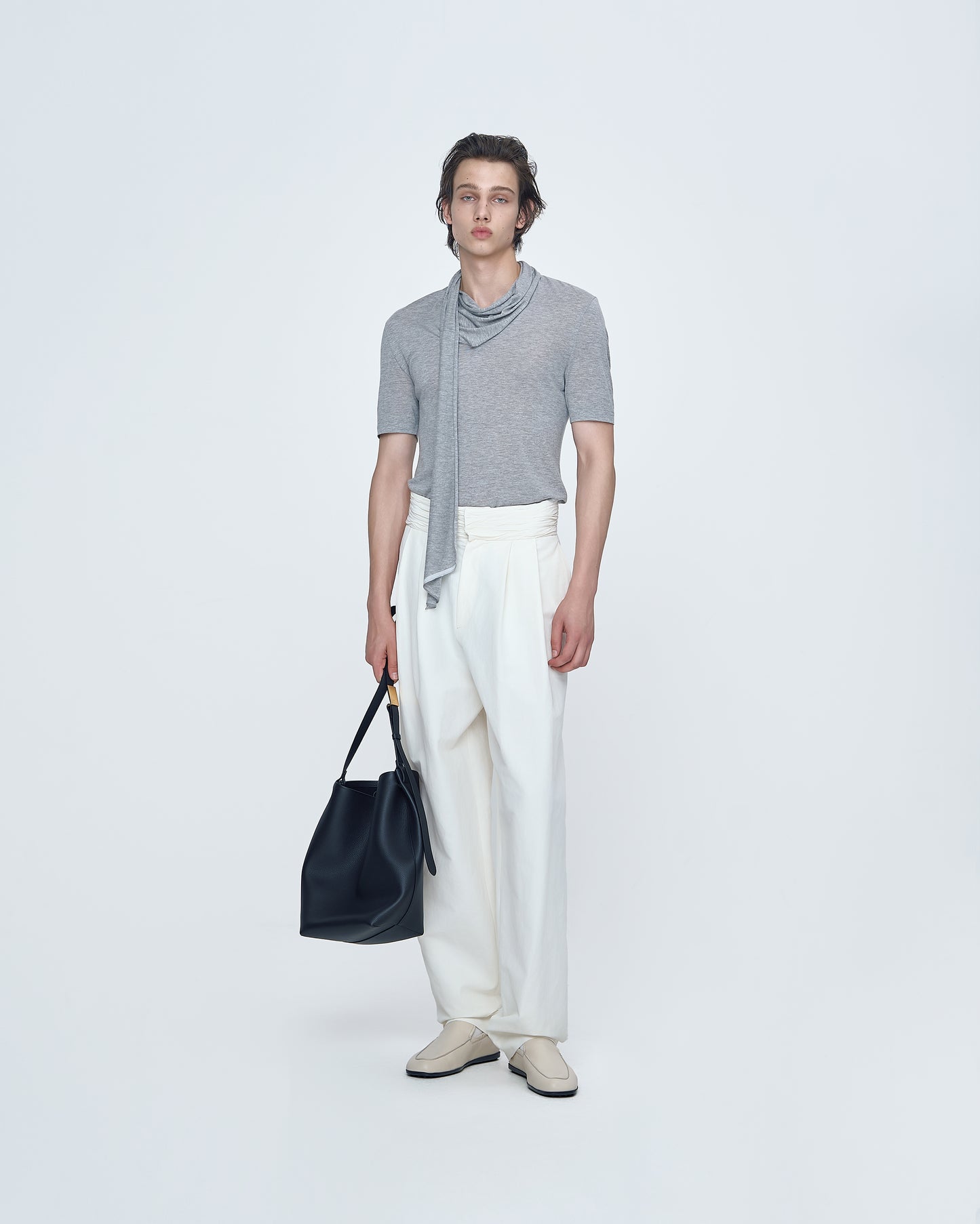 Curvea Bucket Bag