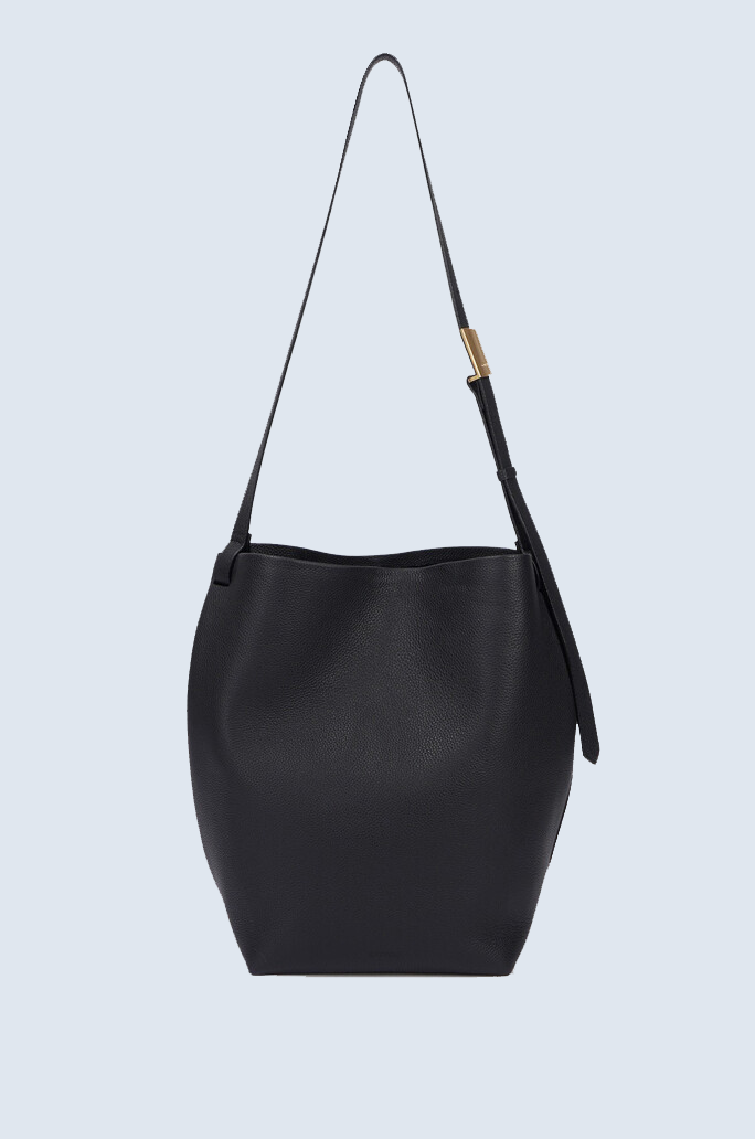 Curvea Bucket Bag
