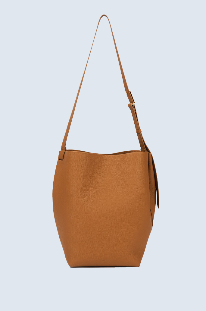 Curvea Bucket Bag