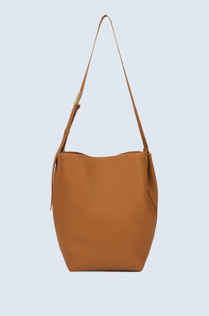 Curvea Bucket Bag