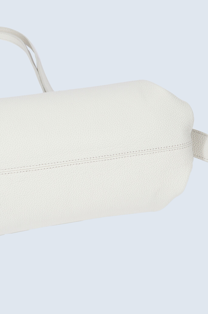 Curvea East-West Bag