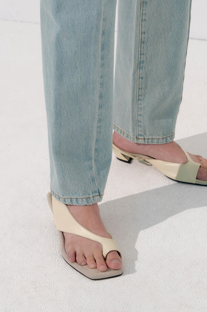 Curvea Sandals
