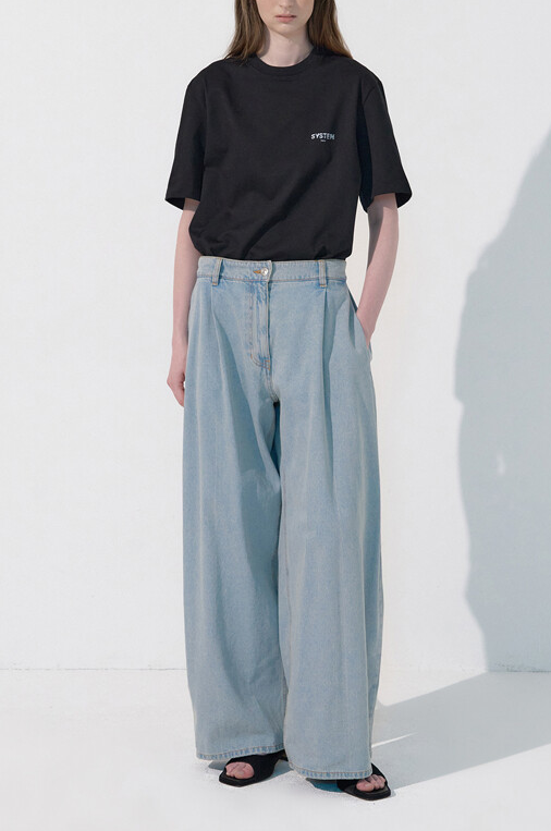 Wide-Fit Fluid Denim Pants