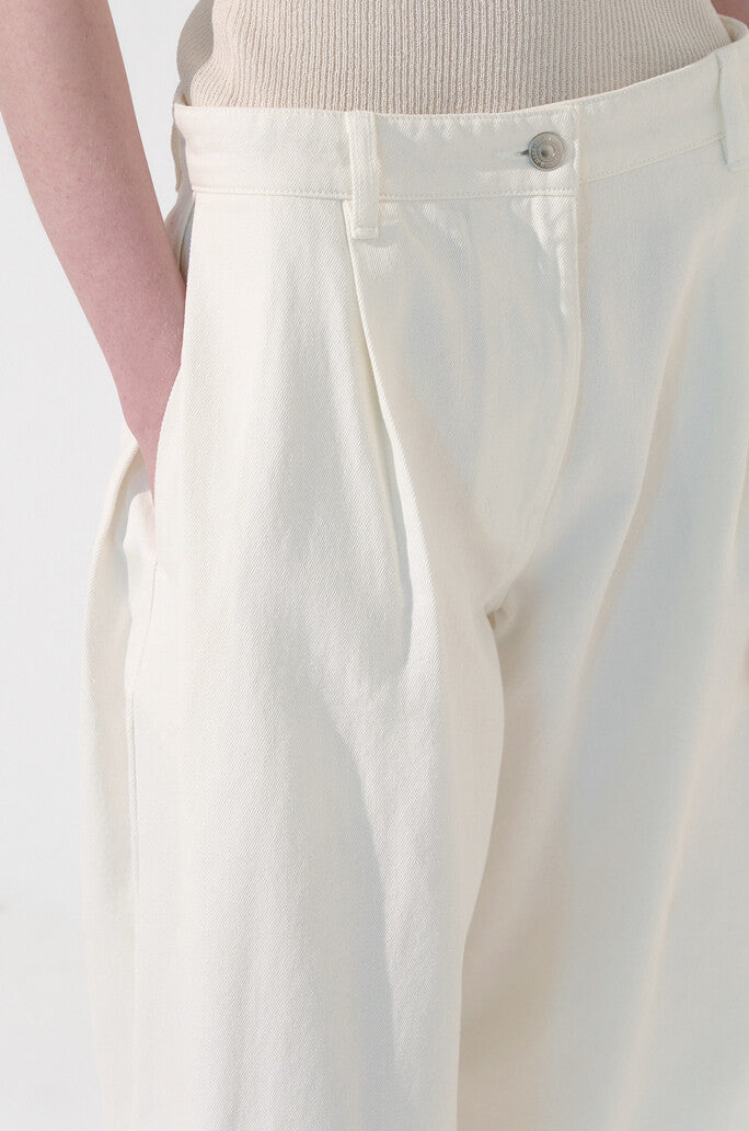 Wide-Fit Fluid Denim Pants