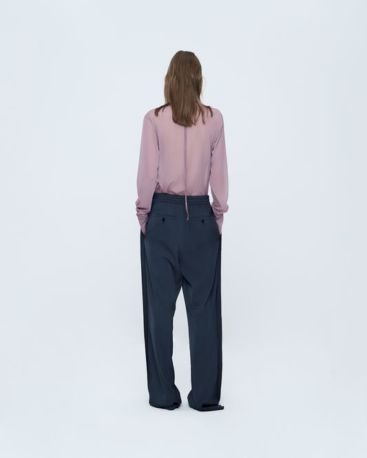 Back-Point Long Sleeve Top