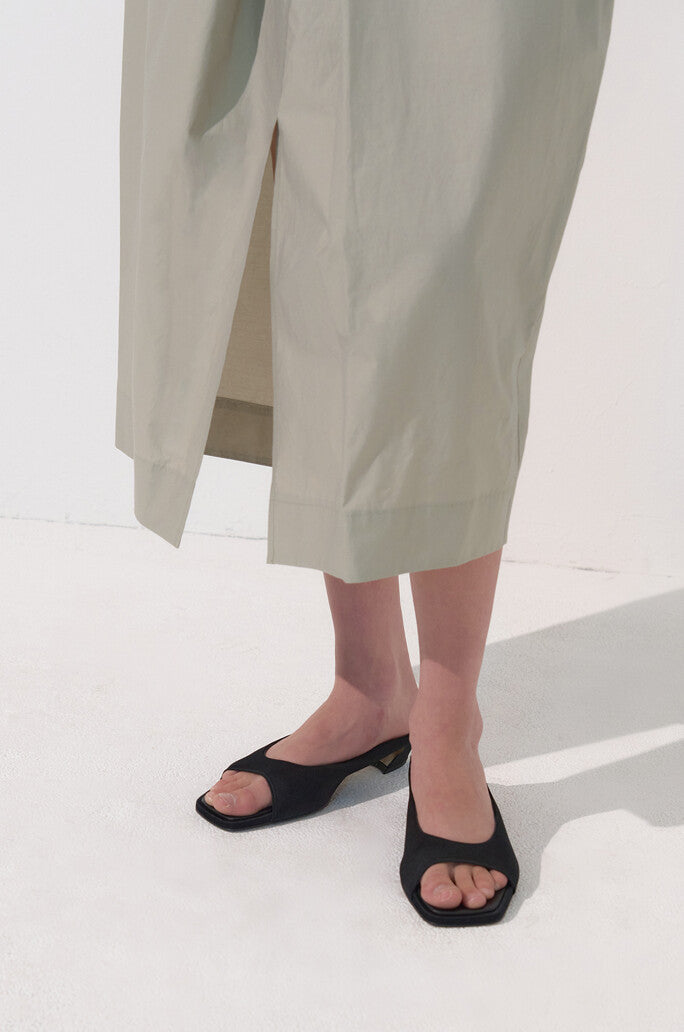 High-Waist O-Line Skirt
